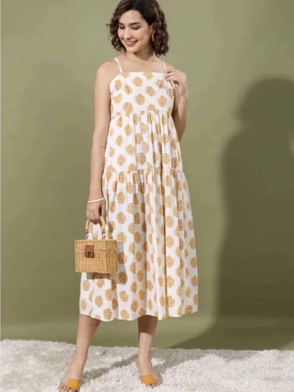 J. Crew Tie-back tiered dress in gathered floral block print - Picture 2 of 8